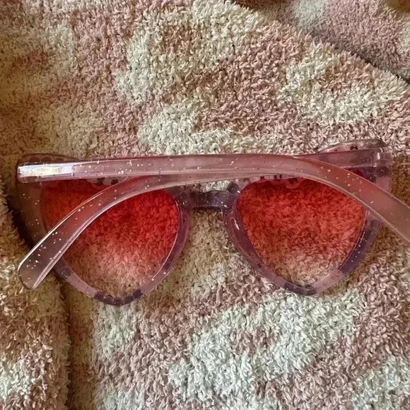 Birthday Queen glasses with black case - Picture 3 of 6